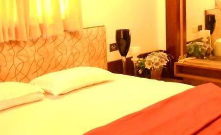Odour Plus Resorts Chennai Eksteriør billede